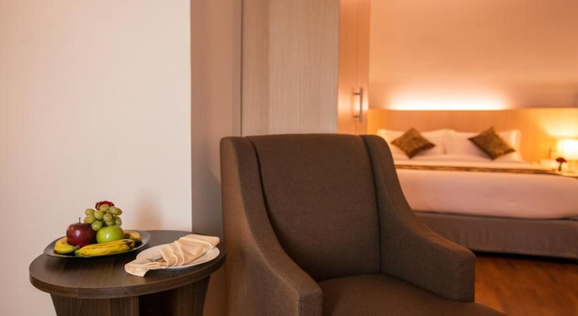 Wyne Hotel Yangon Eksteriør bilde