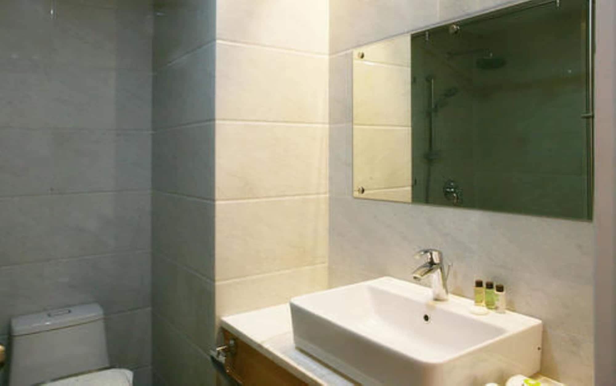 Wyne Hotel Yangon Eksteriør bilde